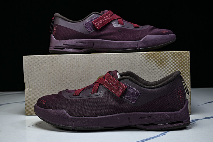 3WG10815463 ON RUNNING CLOUDNOVA MOON WINE RED/WINE RED
