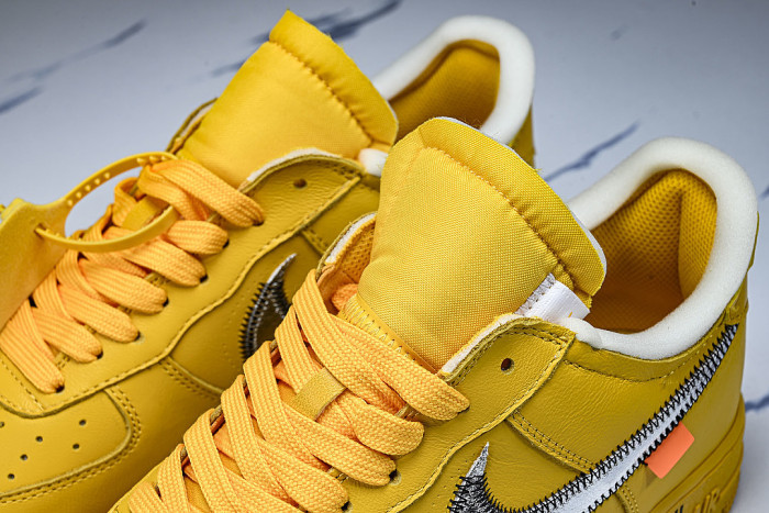 DD1876-700 AIR FORCE 1 LOW UNIVERSITY GOLD/BLACK-METALLIC SILVER