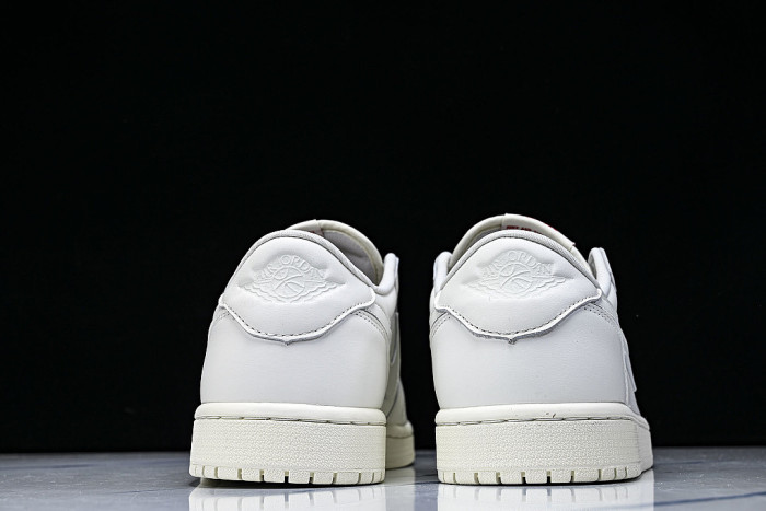 HQ6998-100 AIR JORDAN 1 RETRO LOW RETRO CULTURE BASKETBALL SHOES AJ1 WHITE/BEIGE