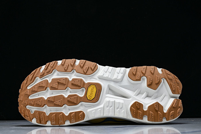 1161990-NNH MAFATE X NEON HOKA CITRUS/NEON ROSE