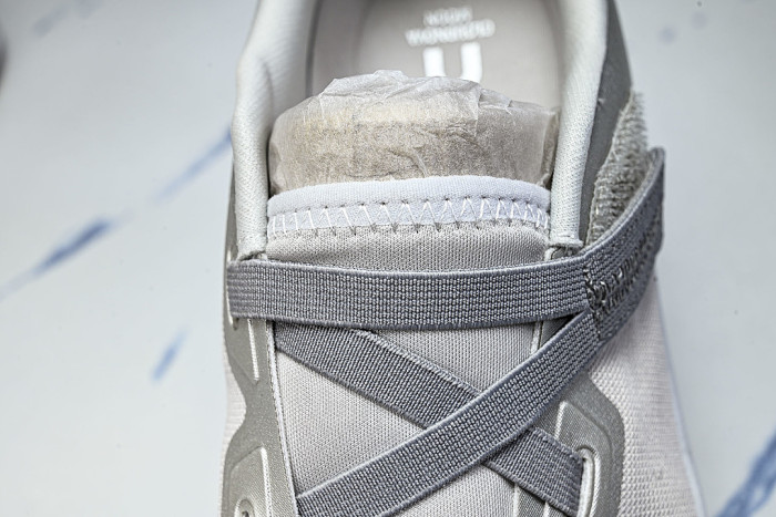 3MG10813290 ON RUNNING CLOUDNOVA MOON GREY/GREY/GREY
