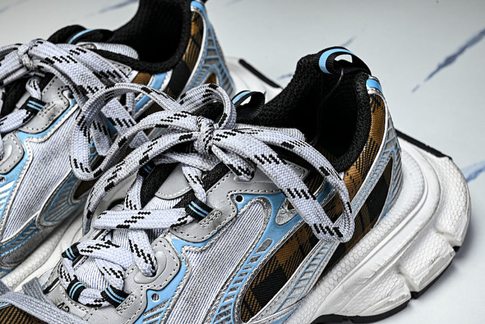 W3XMM4210 3XL GEL TRENDY RUNNING SHOES SILVER/BLACK/BROWN