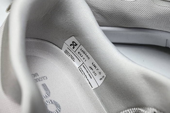 3MG10813290 ON RUNNING CLOUDNOVA MOON GREY/GREY/GREY