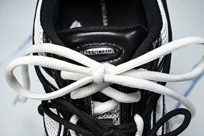 WSTE0 9010 RADAR SNEAKER WHITE/BLACK