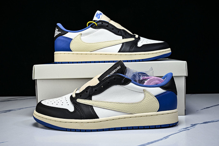 DM7866-140 JORDAN 1 RETRO LOW OG SP WHITE/BLACK-ROYAL-SAIL