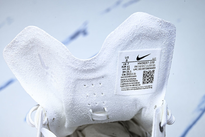 HM9697-100 AVA X SUMMIT WHITE/WHITE/BLACK/BLACK