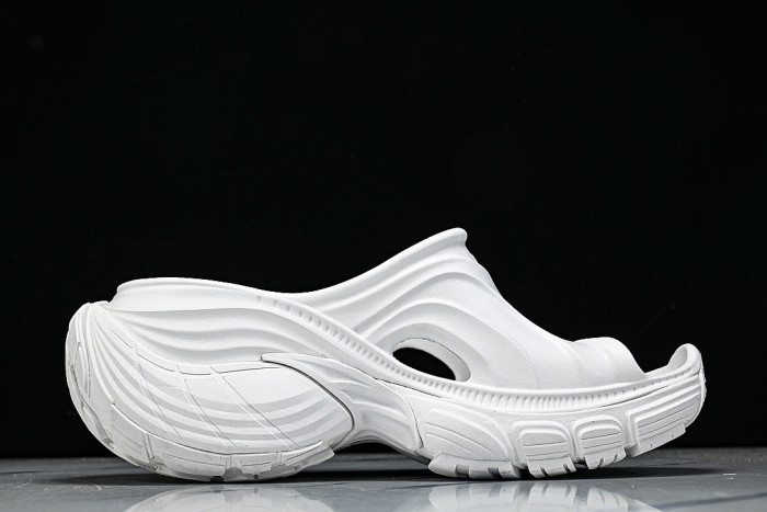 W6XLM 9000 BALENCIAGA 6XL SLIDE CASUAL SLIPPERS WHITE/PURE WHITE