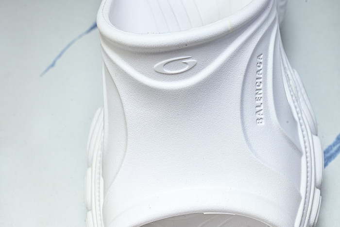 W6XLM 9000 BALENCIAGA 6XL SLIDE CASUAL SLIPPERS WHITE/PURE WHITE