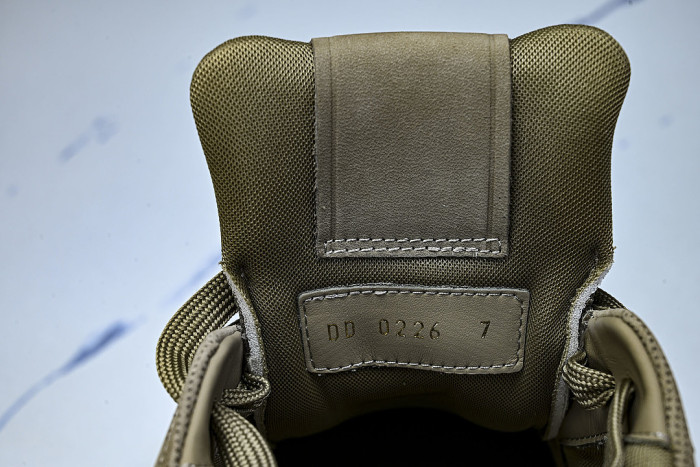 TRAINER SUEDE COWHIDE IS CASUAL AND FASHIONABLE ARMY GREEN/DARK GREEN