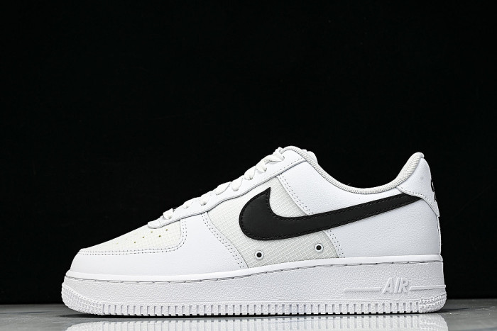 IR0952-100 AIR FORCE 1 07 LOW CASUAL SNEAKERS WHITE/BLACK/WHITE