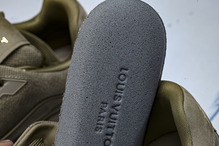 TRAINER SUEDE COWHIDE IS CASUAL AND FASHIONABLE ARMY GREEN/DARK GREEN