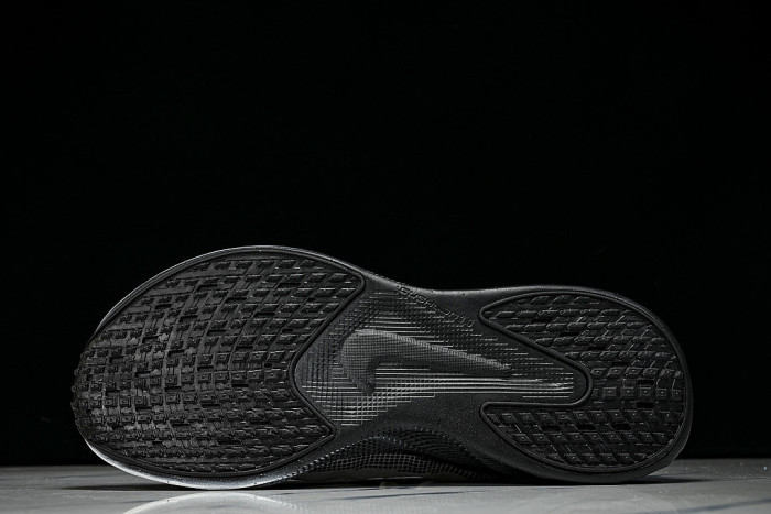 HM9697-100 AVA X SUMMIT WHITE/WHITE/BLACK/BLACK