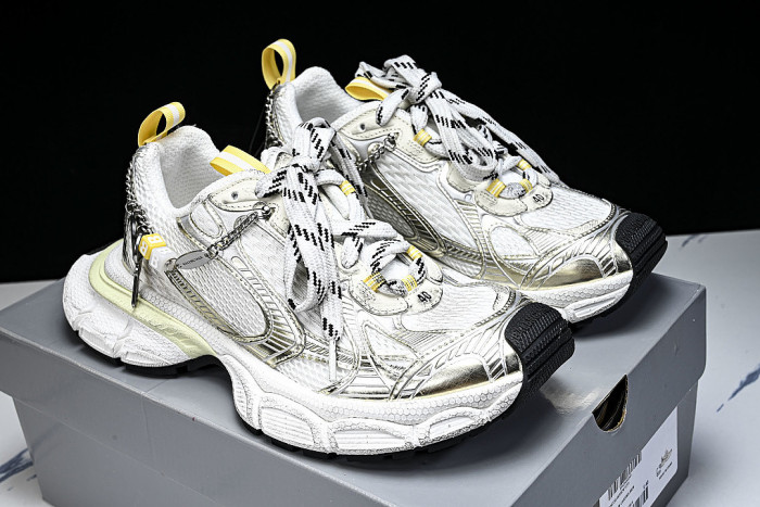 W3XCN 9711 3XL CHARMS MEN FASHIONABLE RUNNING SHOES WHITE/SILVER/YELLOW