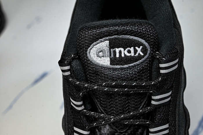 IR1474-010 AIR MAX 95 OG RETRO SHOCK-ABSORBING AIR CUSHION RUNNING SHOES BLACK/BLACK/BLACK