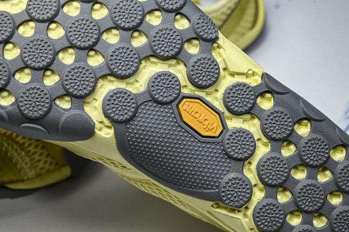 MT10OMB MINIMUS 10 LOW-TOP SPORTS CASUAL SHOES YELLOW/SILVER/GREY