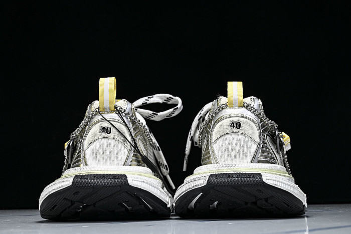 W3XCN 9711 3XL CHARMS MEN FASHIONABLE RUNNING SHOES WHITE/SILVER/YELLOW