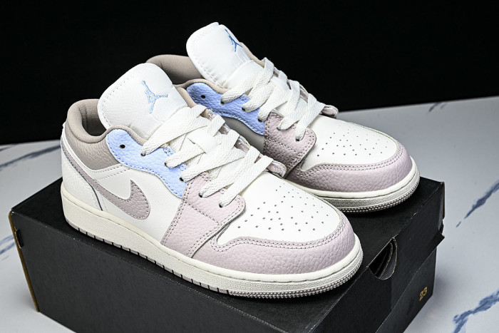 IV3219-161 AIR JORDAN 1 LOW RETRO-STYLE BASKETBALL SHOES WHITE/PINK/BLUE