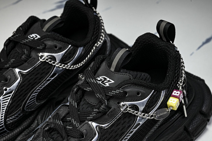 W3XCN1000 3XL CHARMS MEN FASHIONABLE RUNNING SHOES BLACK/SILVER/BLACK