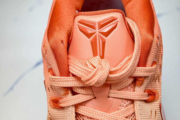 IM6119-800 KOBE 9 ELITE LOW EM PROTRO ORANGE FROST/ICE PEACH/BRILLIANT ORANGE/SUMMIT WHITE