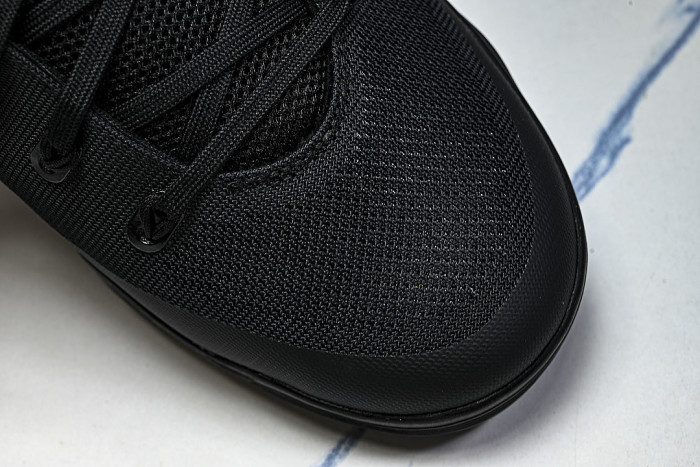 IH5095-002 KOBE 9 ELITE LOW EM PROTRO TB BLACK/BLACK/BLACK