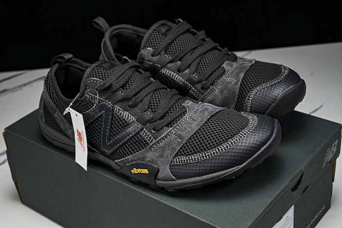 MT10OAC MINIMUS 10 LOW-TOP SPORTS CASUAL SHOES BLACK/CASTLEROCK