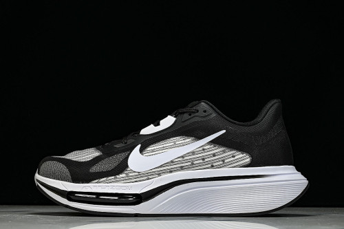 IM2541-002 AIR ZOOM PEGASUS PLUS BREATHABLE AND LIGHTWEIGHT RUNNING SHOES BLACK/WHITE 