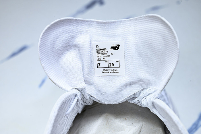 U90606B5 NEW BALANCE 9060 RETRO SPORTY CASUAL LIFE SHOES LIGHT GRAY/GREY