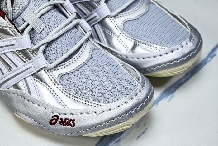1203A879-020 HYPERSYNC BREATHABLE LIGHTWEIGHT AND THIN SOLED GERMAN TRAINING SHOES SILVER/GREY