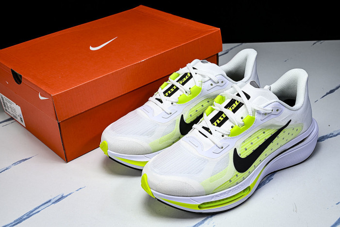 IM2541-101 AIR ZOOM PEGASUS PLUS BREATHABLE AND LIGHTWEIGHT RUNNING SHOES GREEN/LIGHT GREEN