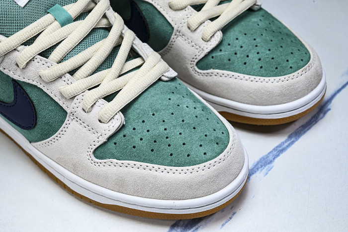 HQ1625-300 DUNK LOW CASUAL SNEAKERS DARK GREEN/LIGHT GRAY
