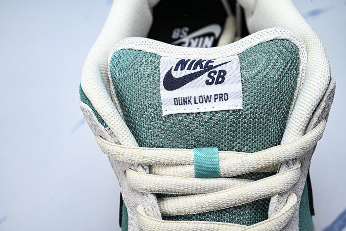 HQ1625-300 DUNK LOW CASUAL SNEAKERS DARK GREEN/LIGHT GRAY