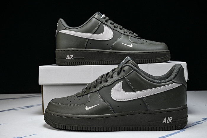 IV5732-001 AIR FORCE 1 07 LOW CASUAL SNEAKERS BLACK/GREY/BLACK