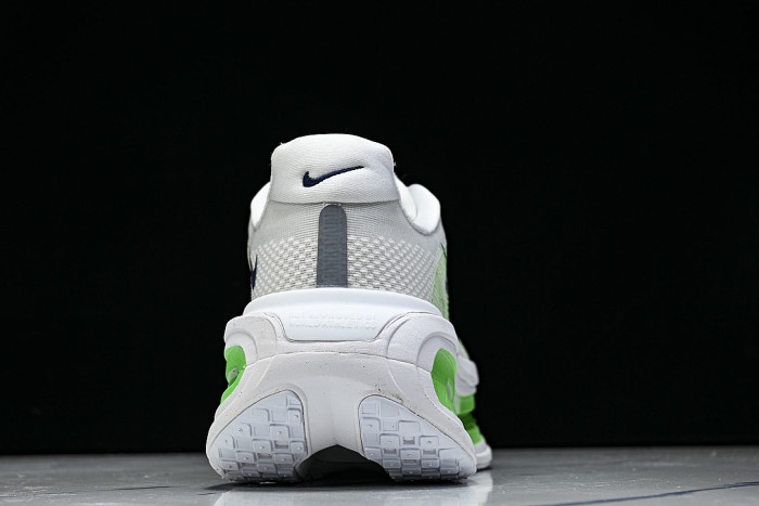 HQ2050-102 AIR ZOOM VOMERO PREMIUM WHITE/GREEN