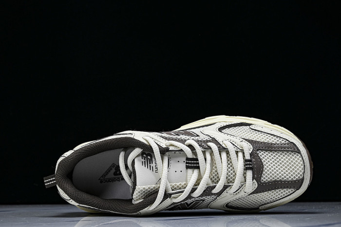MR530ASM NEW BALANCE 530 SERIES OF RETRO CASUAL RUNNING SHOES WHITE/BLACK