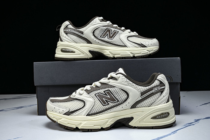 MR530ASM NEW BALANCE 530 SERIES OF RETRO CASUAL RUNNING SHOES WHITE/BLACK