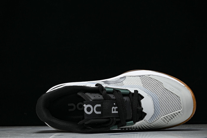 3MF30100117 ON RUNNING THE ROGER PRO FIRE GREY/WHITE/BLACK