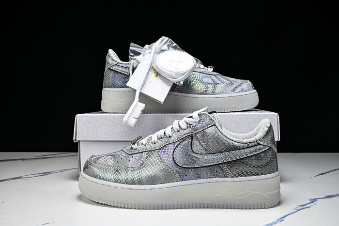II3925-400 AIR FORCE 1 07 LOW CASUAL SNEAKERS LIGHT GRAY/GREY