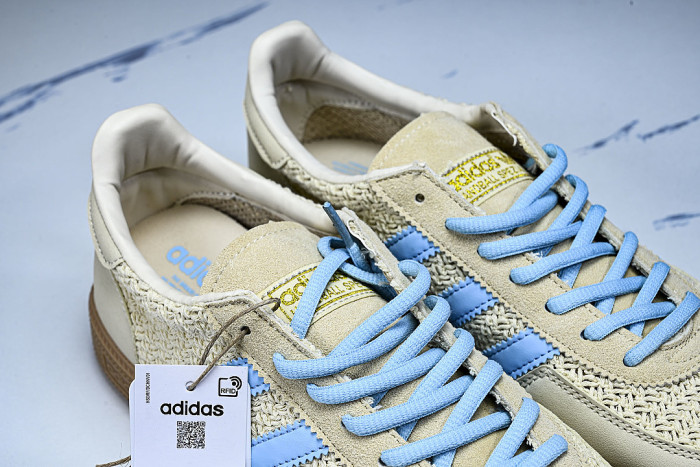 JQ8410 HANDBALL SPEZIAL SAND STRATA/PRELOVED BROWN/CLEAR SKY