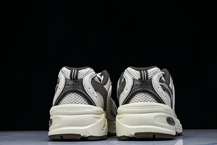 MR530ASM NEW BALANCE 530 SERIES OF RETRO CASUAL RUNNING SHOES WHITE/BLACK