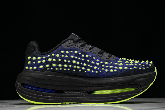 IR2168-002 VOMERO PREMIUM QS BLACK/VOLT GLOW/RUSH VIOLET/BLACK