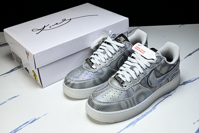 II3925-400 AIR FORCE 1 07 LOW CASUAL SNEAKERS LIGHT GRAY/GREY