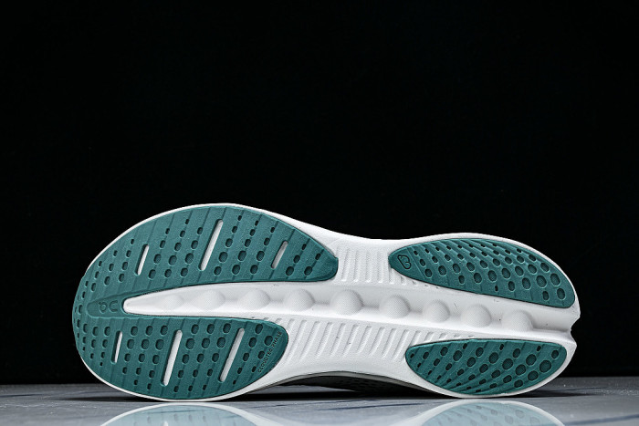 ON RUNNING CLOUDTILT LIGHTWEIGHT CASUAL SHOES GREY/GREEN/GREY