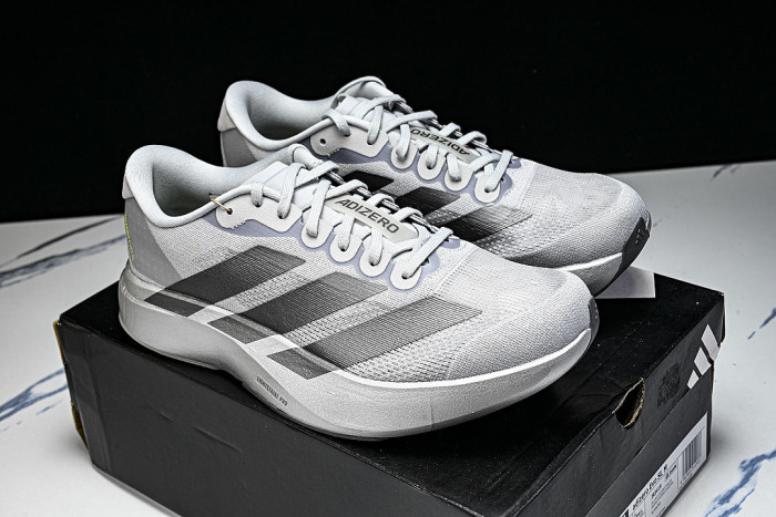 JR3419 ADIZERO EVO SL SILVER METALLIC/IRON METALLIC/HALO SILVER