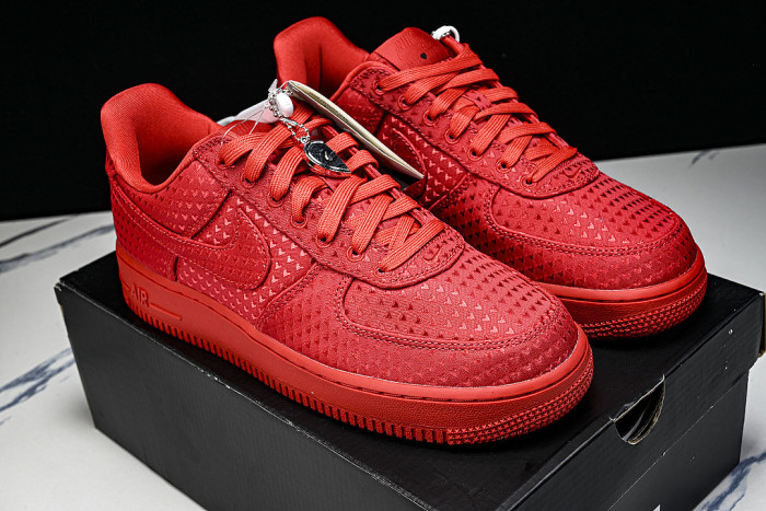 IB6836-600 AIR FORCE 1 LOW UNIVERSITY RED/UNIVERSITY RED/BLACK