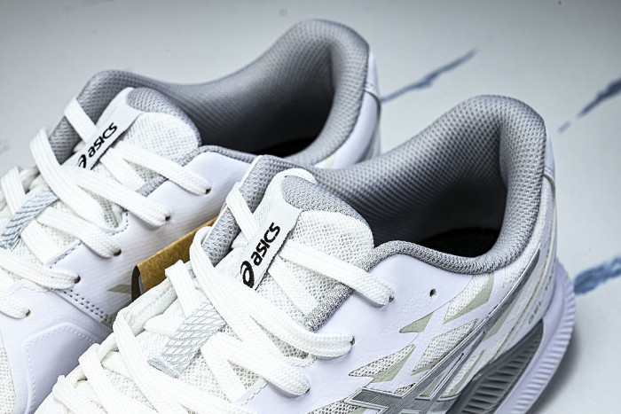1072A092-100 GEL-TACTIC 12 WHITE/PURE SILVER