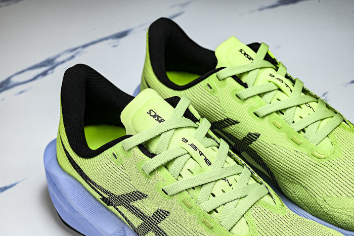 1011C243-750 NOVABLAST 6 WEAR-RESISTANT RUNNING SHOES GREEN/BLACK/GREEN