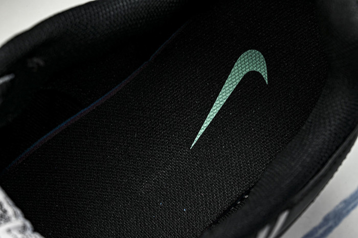 IR1477-010 P-6000 BLACK/HYPER TURQUOISE/COOL GREY/METALLIC COOL GREY