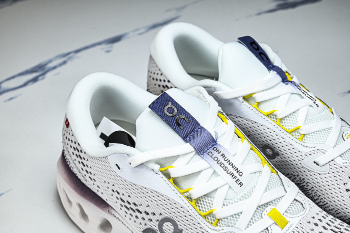 ON RUNNING CLOUDTILT LIGHTWEIGHT CASUAL SHOES WHITE/GREY