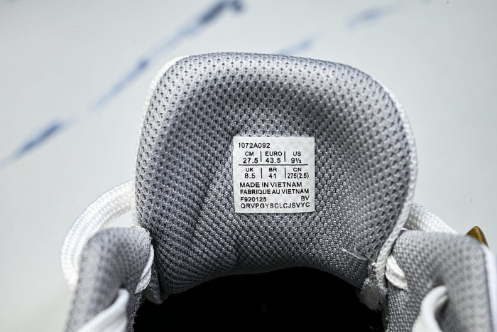 1072A092-100 GEL-TACTIC 12 WHITE/PURE SILVER