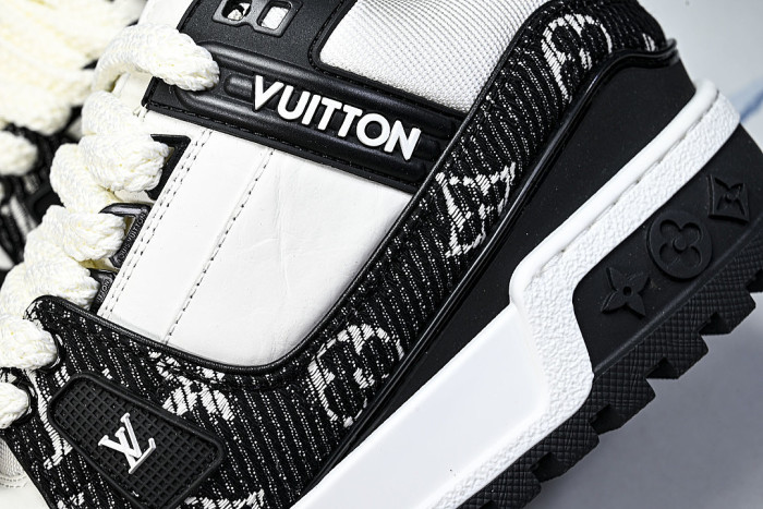 TRAINER MAXI XIAOPANG AND DINGPANG STYLE SHOES BLACK/WHITE